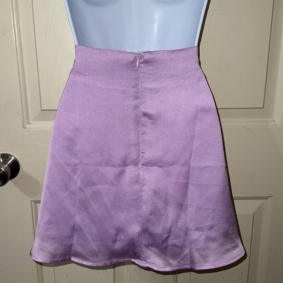 Purple Mini-Skirt. Very Pretty! - Picture 2 of 7